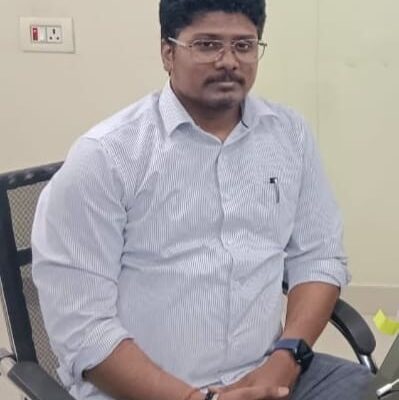 कटिहार के बारसोई में निलंबित बीडीओ हरिओम शरण के खिलाफ जिला प्रशासन की कार्रवाई की प्रेस विज्ञप्ति और मतदाता सूची पुनरीक्षण कार्य का दृश्य।