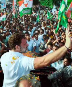 कटिहार में 19 अगस्त 2025 को वोटर अधिकार यात्रा की तैयारियों के लिए कंट्रोल रूम में कांग्रेस जिलाध्यक्ष सुनील कुमार यादव की अध्यक्षता में आयोजित बैठक।