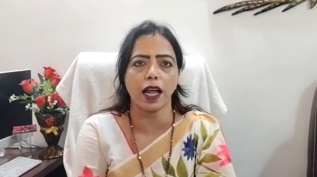 बरारी नगर पंचायत में स्वच्छता ही सेवा अभियान के तहत सफाई कर्मियों का स्वास्थ्य जांच शिविर