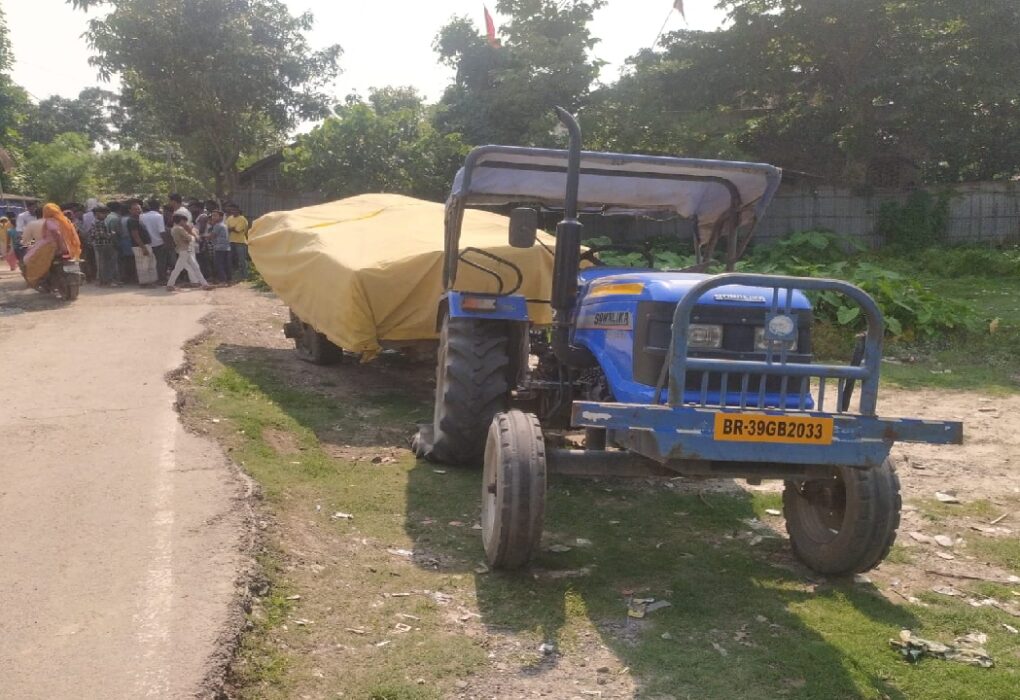 प्राणपुर सिरण्डा में ट्रैक्टर दुर्घटना में घायल 10 वर्षीय बच्चा नूर सलाम
